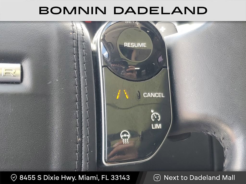 Used 2020 Land Rover Range Rover HSE image 19