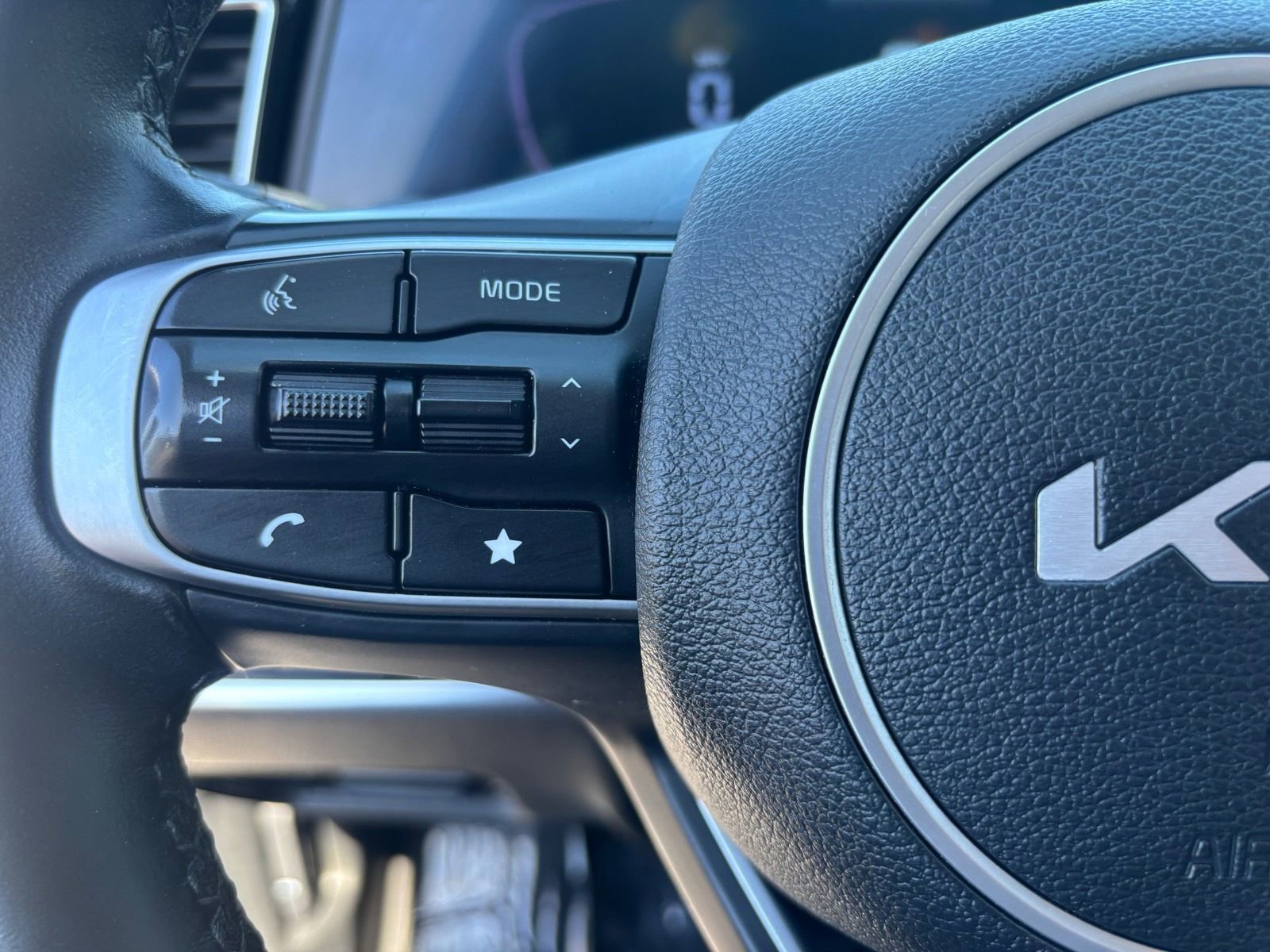 Used 2023 Kia Sportage EX image 27