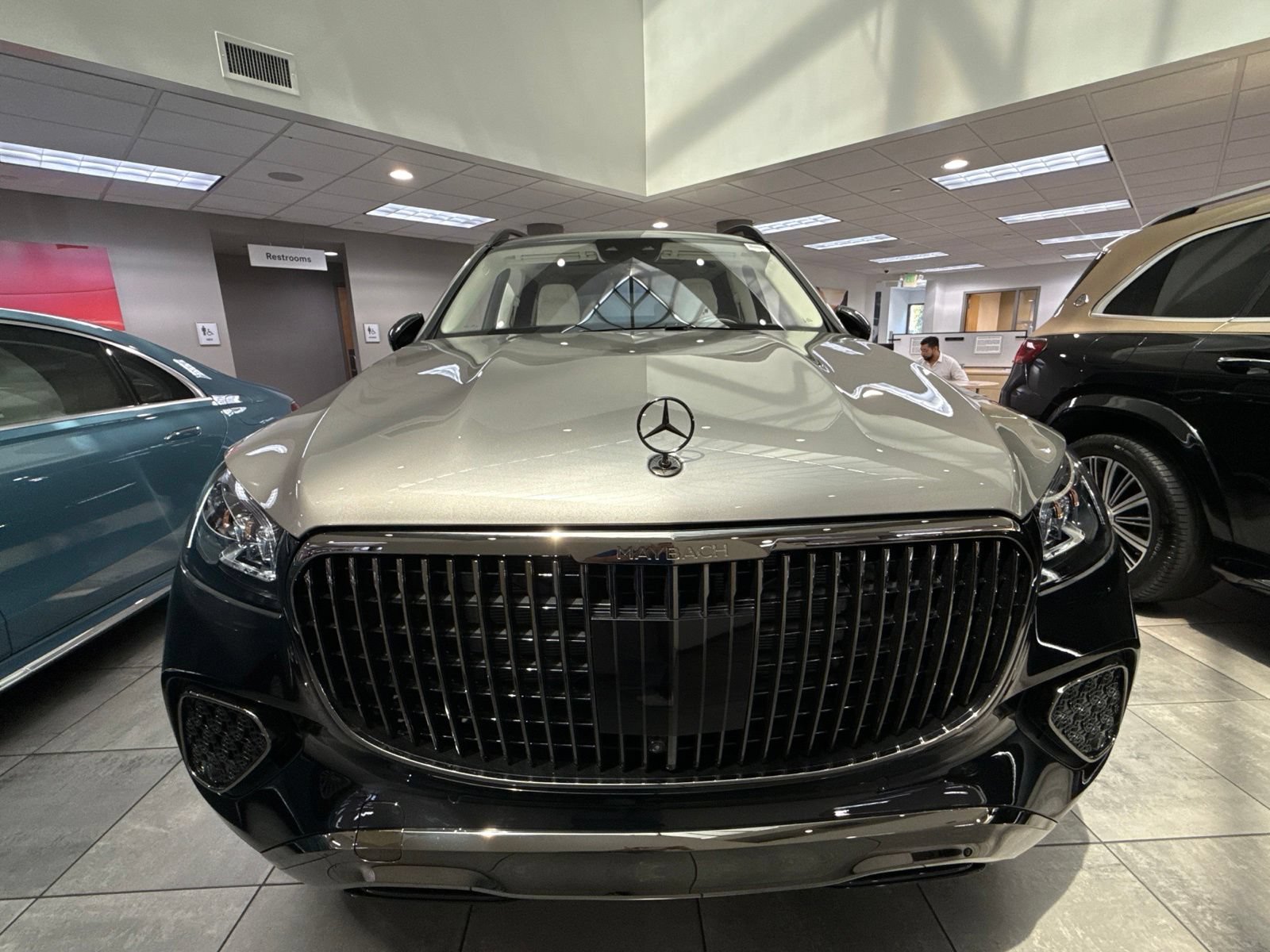 New 2026 Mercedes-Benz Maybach GLS 600 4MATIC image 3