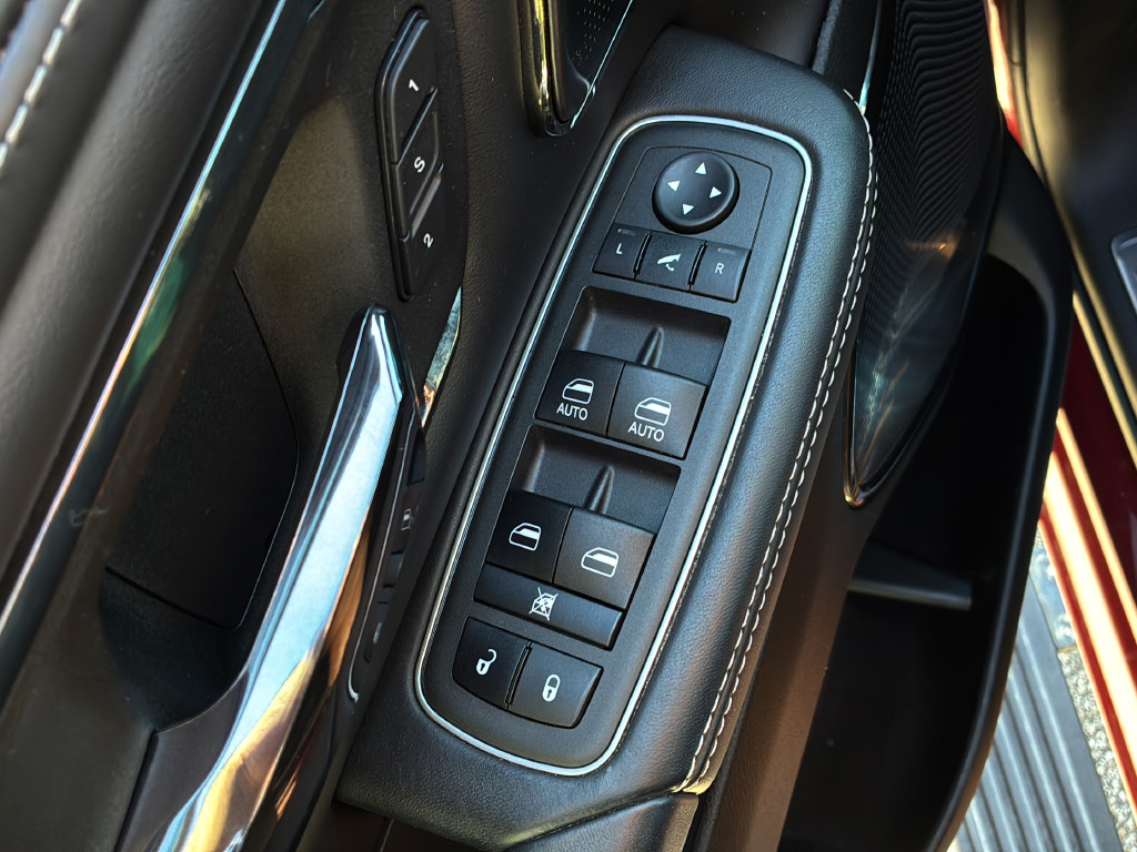 Used 2022 RAM 1500 Limited AWD/4WD image 11