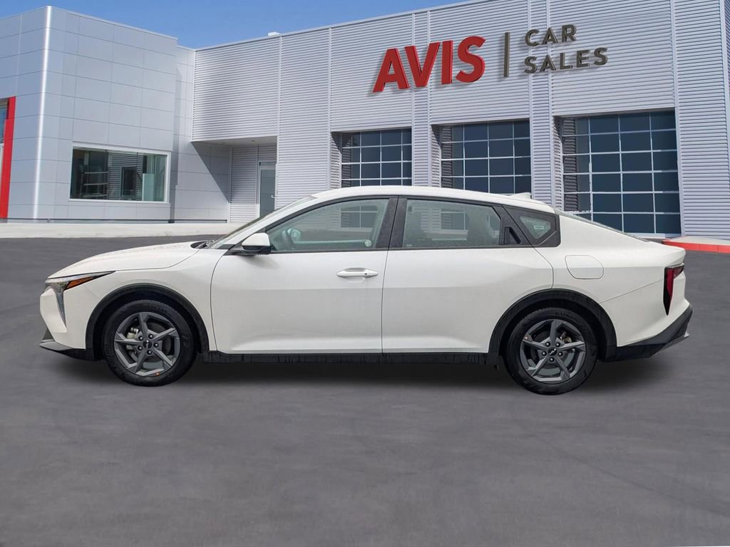 Used 2025 Kia K4 FWD image 2