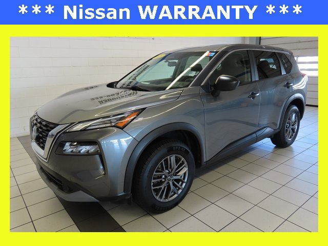 Used 2023 Nissan Rogue S image 1