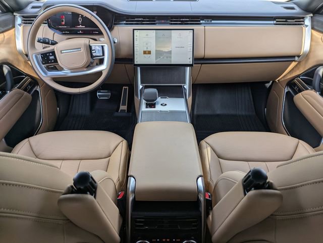 New 2025 Land Rover Range Rover Long Wheelbase SE image 14