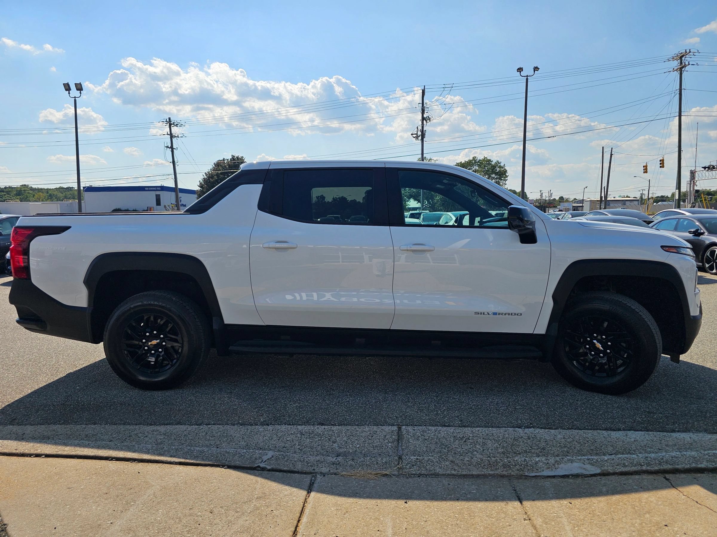 Used 2024 Chevrolet Silverado EV W/T AWD/4WD image 6
