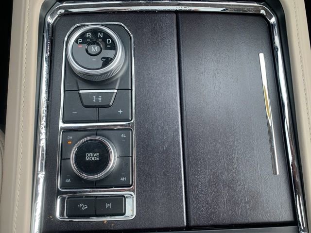 Used 2022 Ford Expedition Platinum AWD/4WD image 21