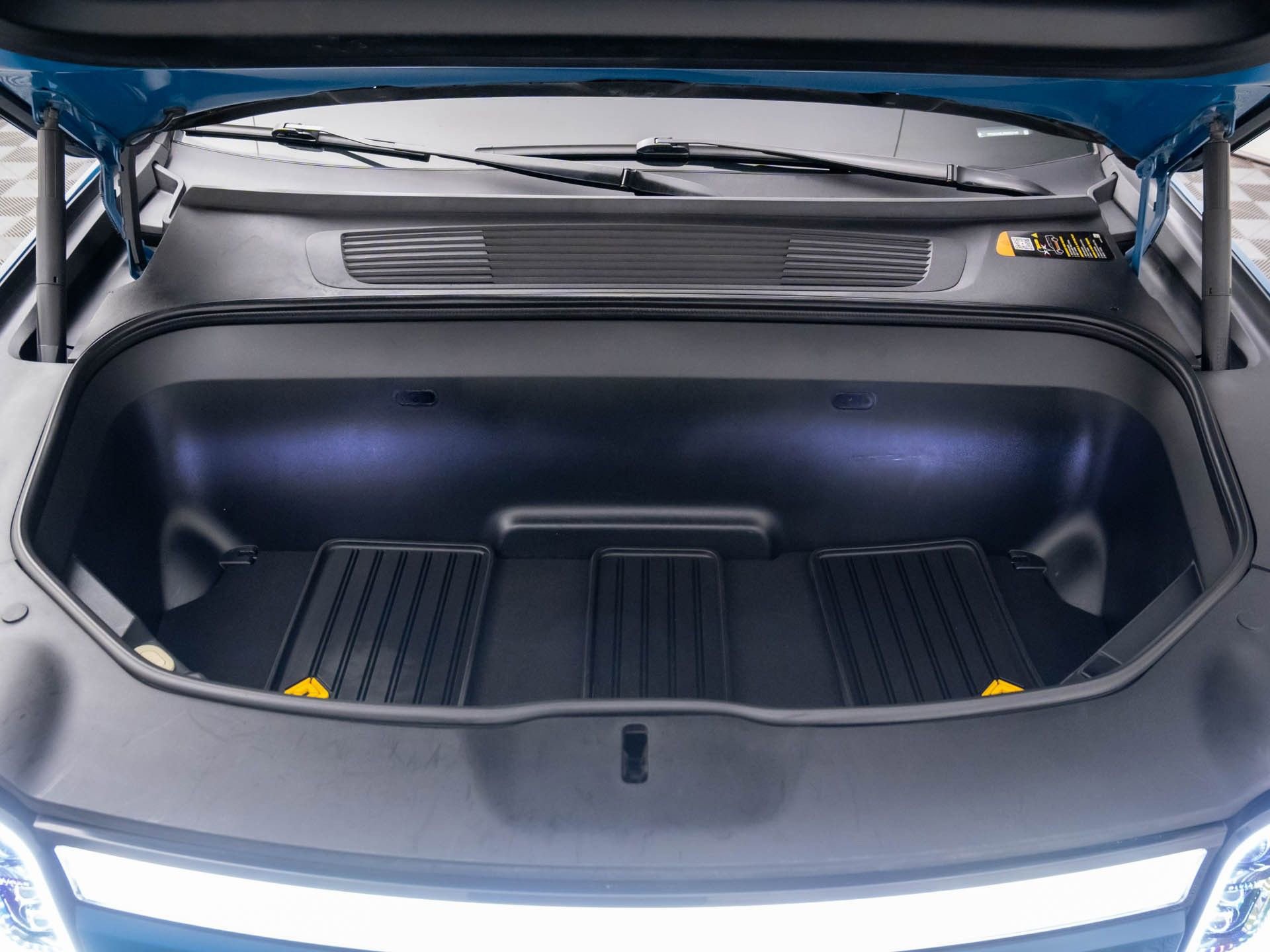 Used 2022 Rivian R1S Launch Edition image 30