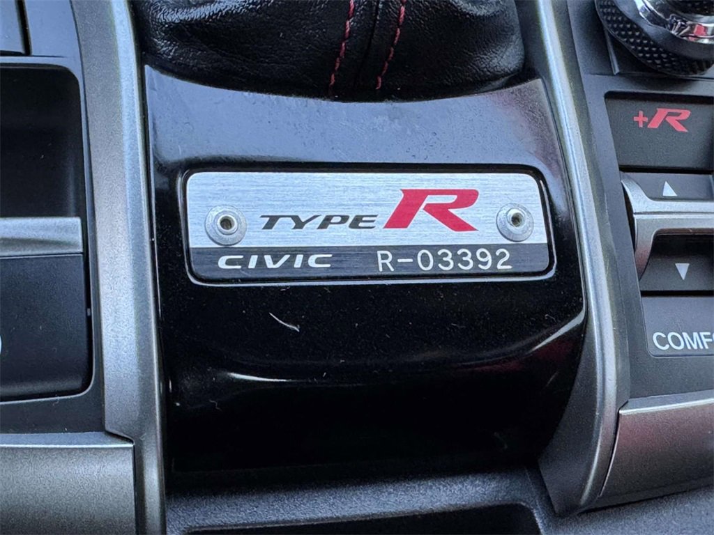 Used 2017 Honda Civic Type R image 9