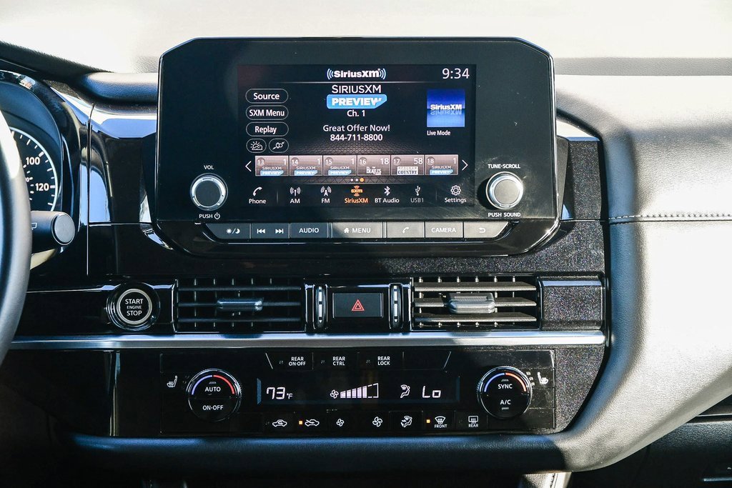 Used 2024 Nissan Pathfinder SV image 13