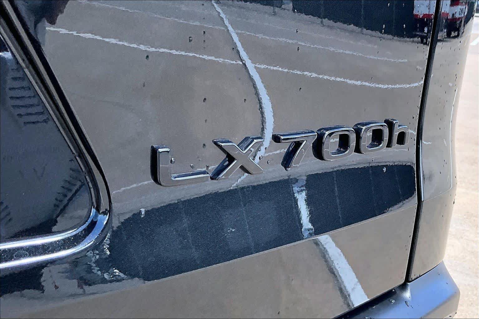 New 2026 Lexus LX 700h Luxury AWD/4WD image 15