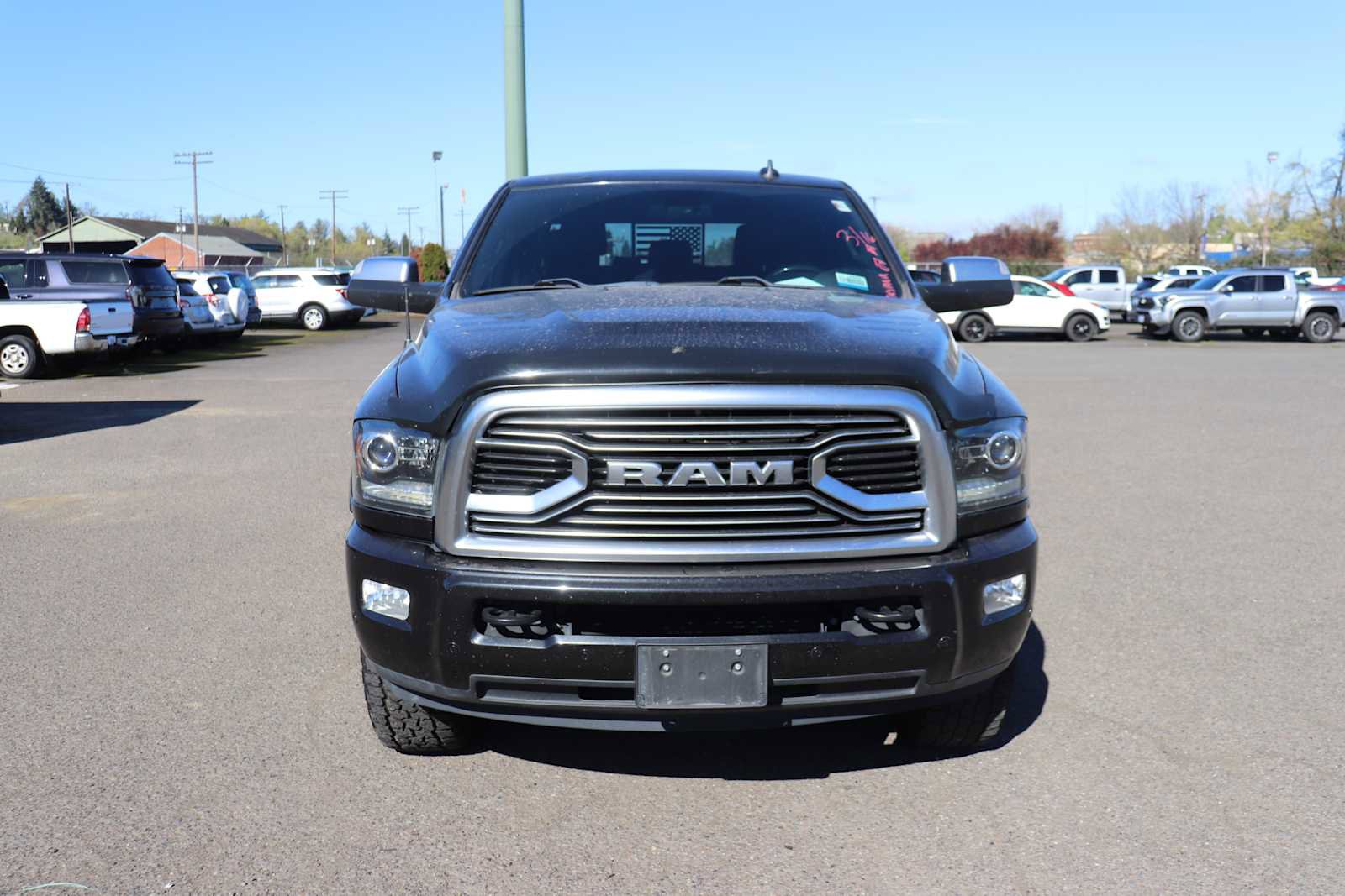 Used 2018 RAM 3500 Laramie Longhorn video 2