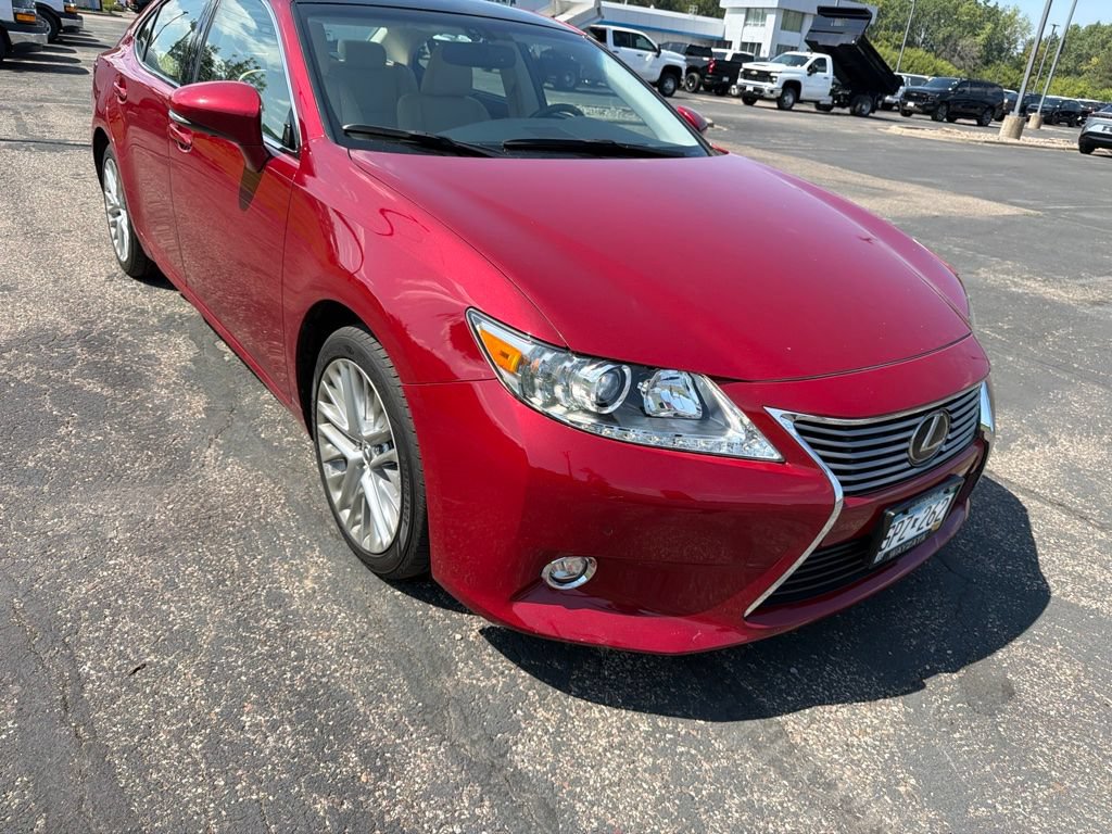 Used 2015 Lexus ES 350 w/ Ultra Luxury Package FWD image 8