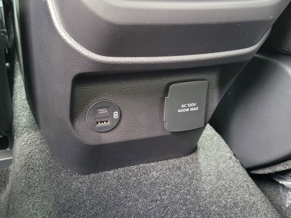 New 2025 Ford Ranger XLT w/ Equipment Group 301A High image 40