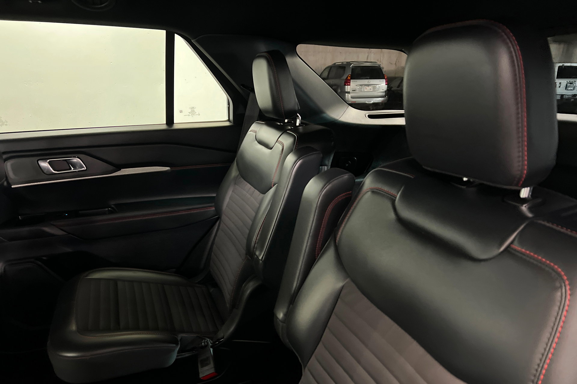 Used 2025 Ford Explorer ST-Line image 21