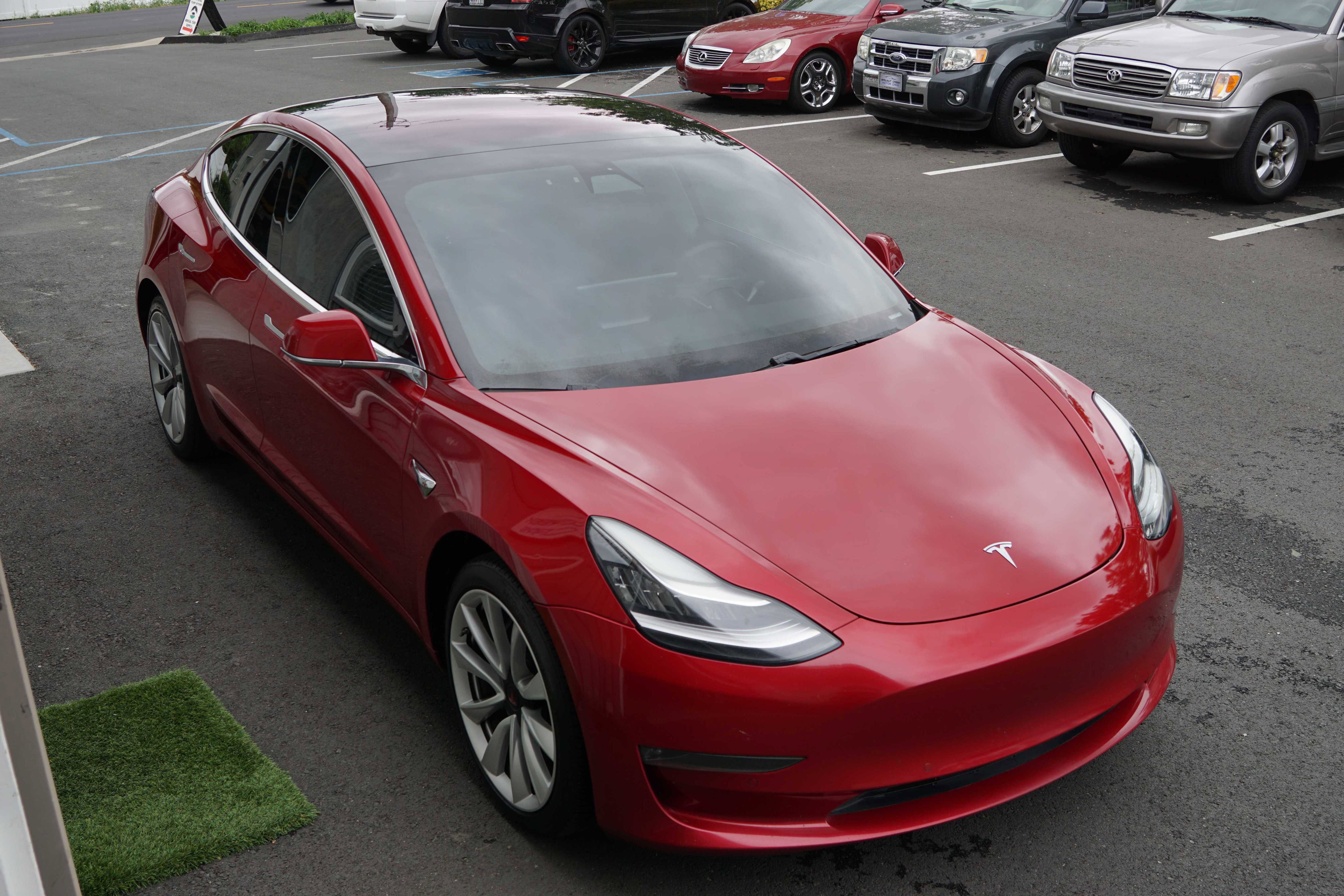 Used 2018 Tesla Model 3 Long Range image 8