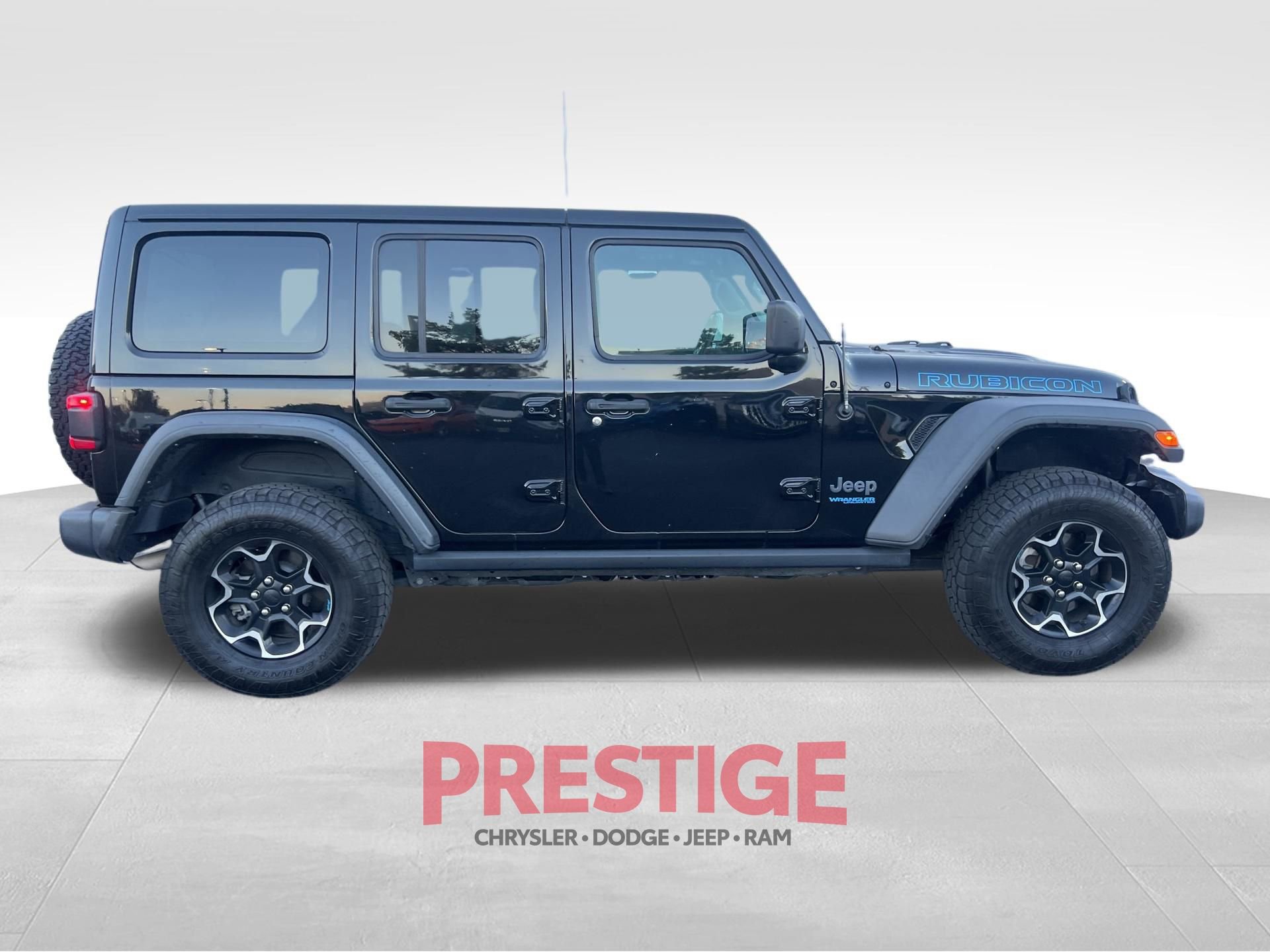 Used 2022 Jeep Wrangler Unlimited Rubicon 4xe AWD/4WD image 7