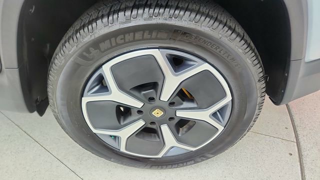 Used 2023 Rivian R1T Adventure image 54