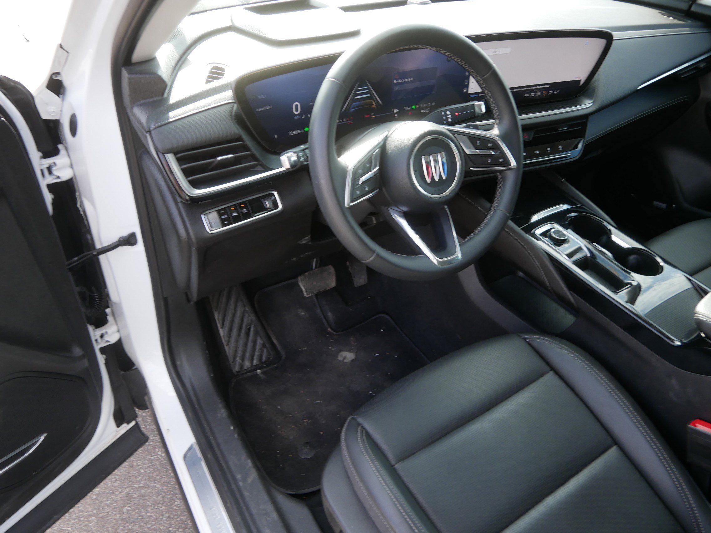 Used 2024 Buick Envision Preferred image 19