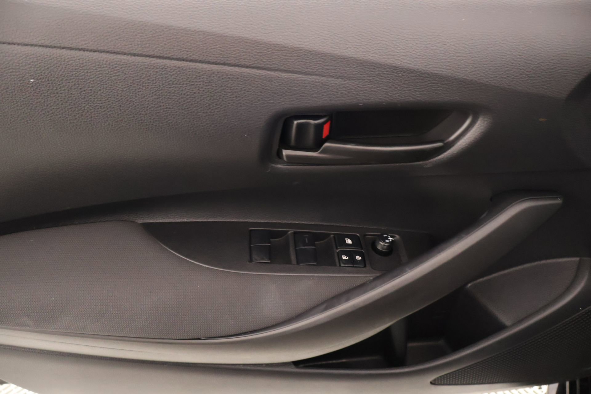 Used 2026 Toyota Corolla LE FWD image 14
