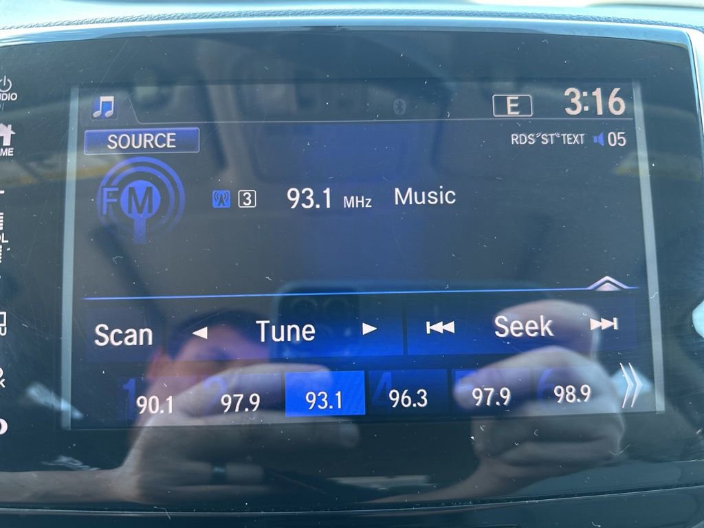 Used 2017 Honda Pilot EX-L image 23