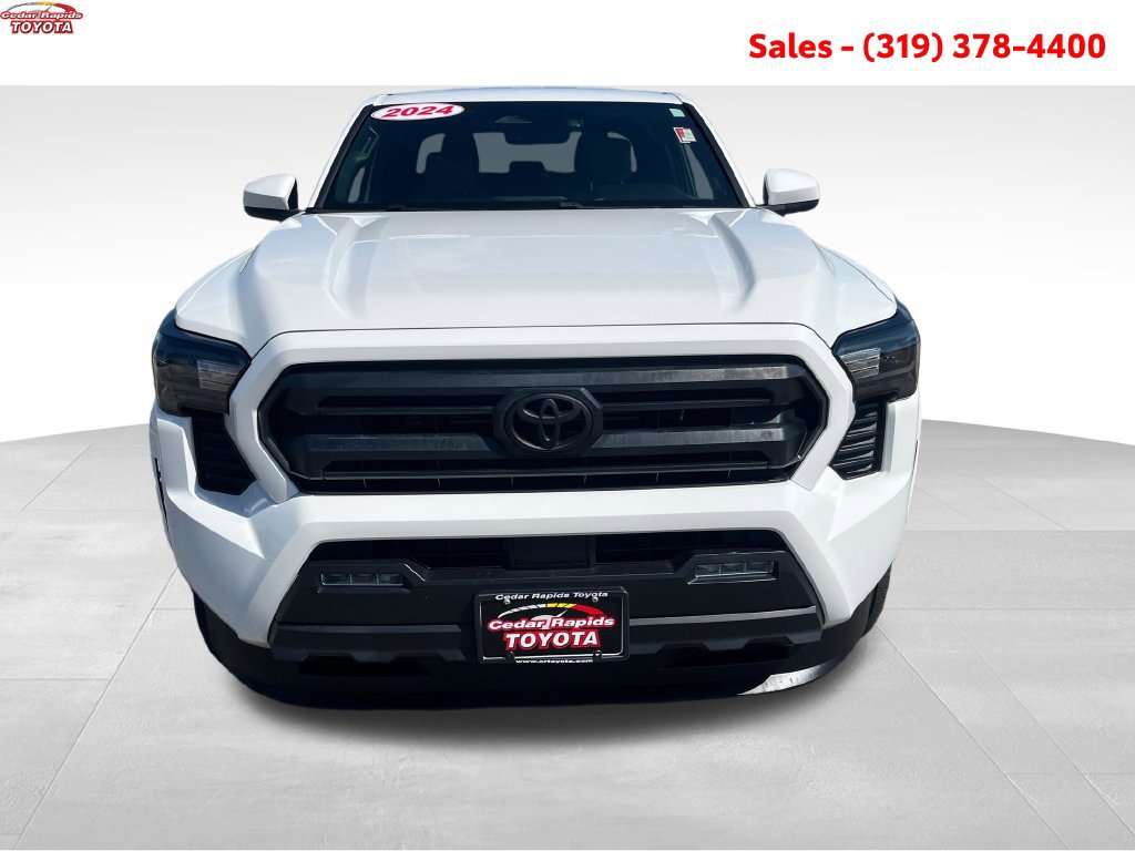 Certified 2024 Toyota Tacoma SR5 AWD/4WD image 11