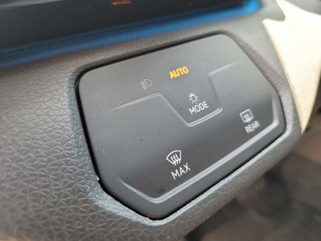 Used 2025 Volkswagen ID.4 Pro RWD image 14