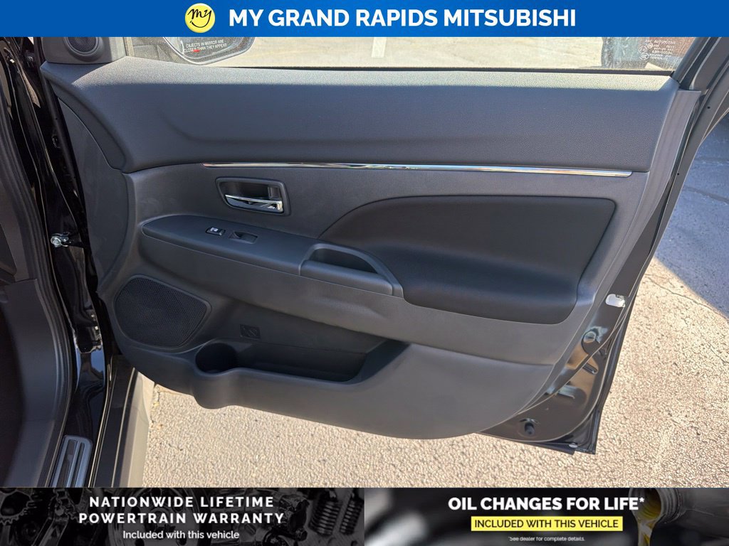 New 2027 Mitsubishi Outlander Sport LE AWD/4WD image 24
