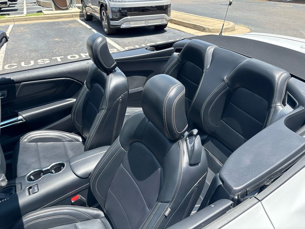 Used 2025 Ford Mustang Premium RWD image 13