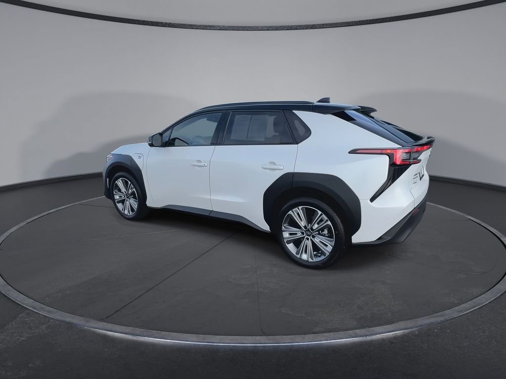 Used 2023 Subaru Solterra AWD image 5