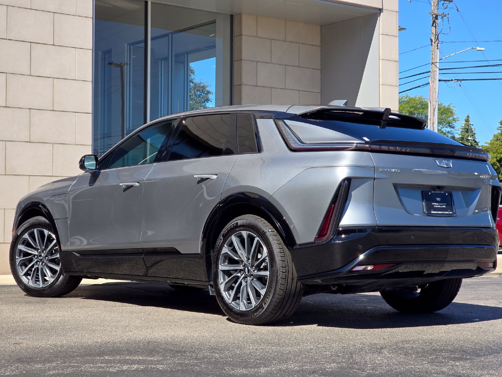 Certified 2024 Cadillac Lyriq Sport w/ LPO, Floor Liner Package AWD/4WD image 19