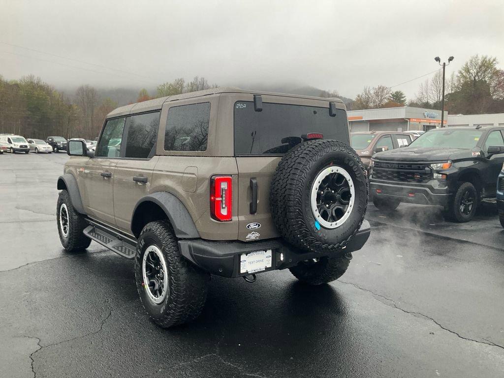 New 2026 Ford Bronco Badlands image 7