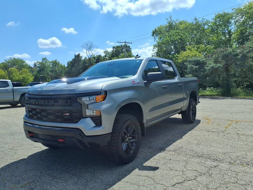Used 2024 Chevrolet Silverado 1500 Custom Trail Boss AWD/4WD image 3