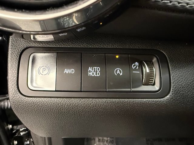 Used 2026 Chevrolet Equinox LT AWD/4WD image 16