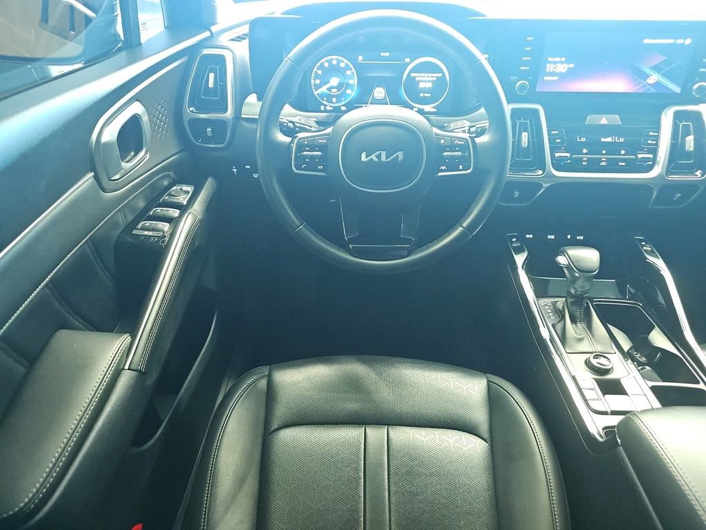 Used 2023 Kia Sorento SX image 16