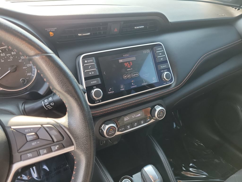 Certified 2020 Nissan Kicks SR FWD image 23