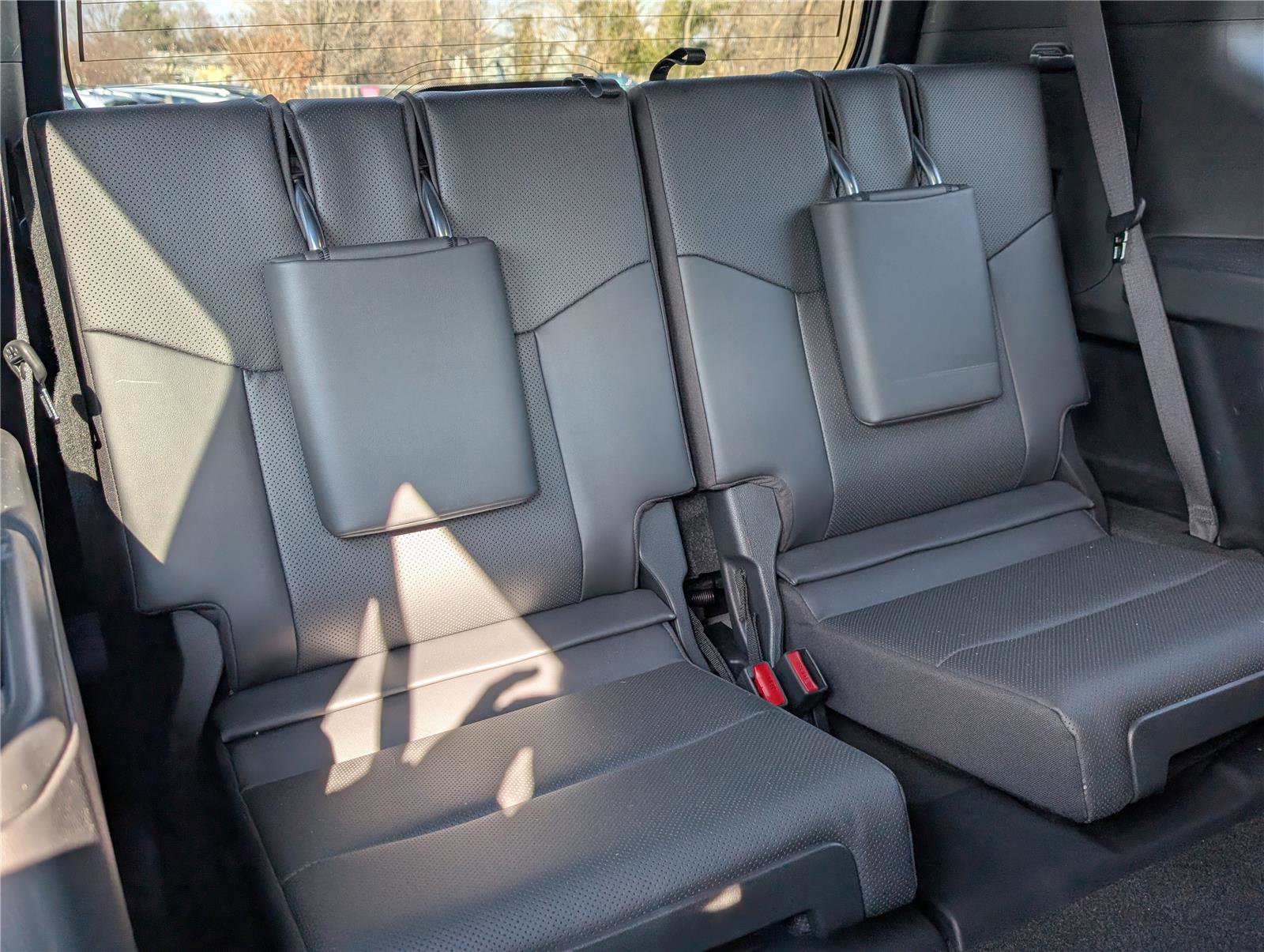 Used 2024 Lexus GX 550 w/ Accessory Package (Z1) image 13