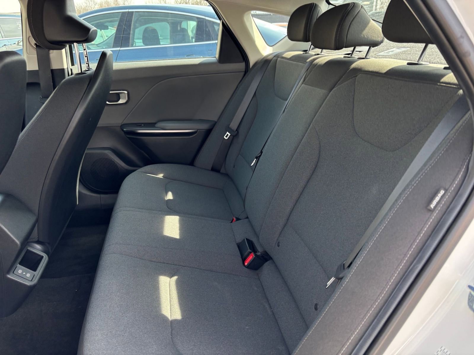 Used 2025 Kia K4 FWD image 25
