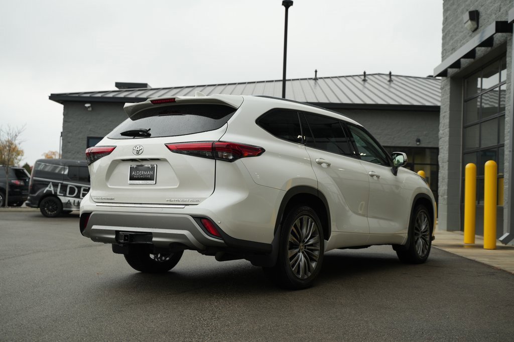 Used 2021 Toyota Highlander Platinum image 15