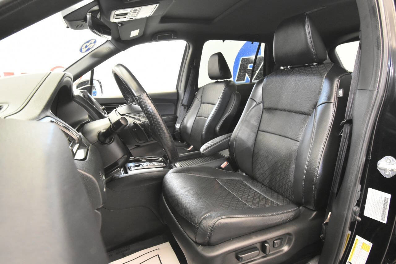 Used 2023 Honda Passport Elite image 13