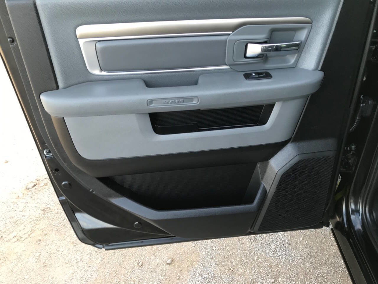 Used 2017 RAM 1500 Big Horn image 28