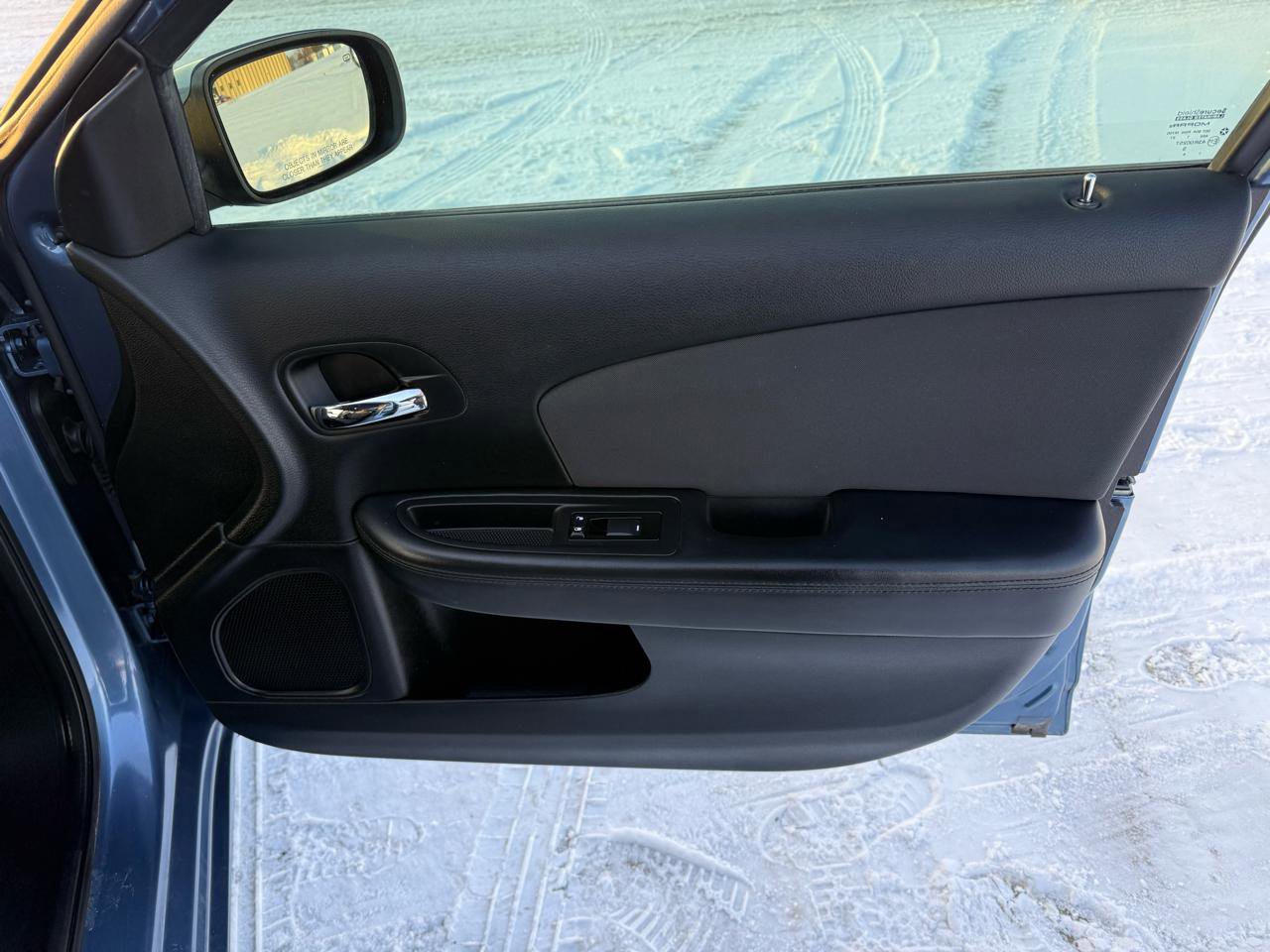 Used 2011 Chrysler 200 Touring w/ Cold Weather Group FWD image 19