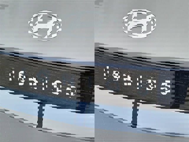 New 2026 Hyundai Ioniq 5 SE image 21