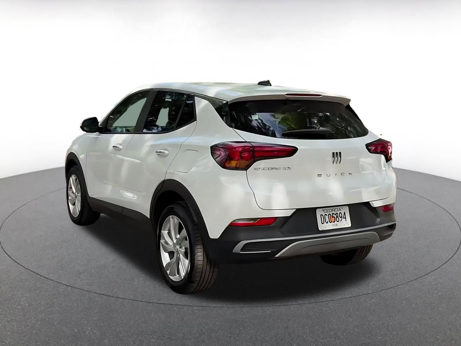 Used 2025 Buick Encore GX Preferred FWD image 11