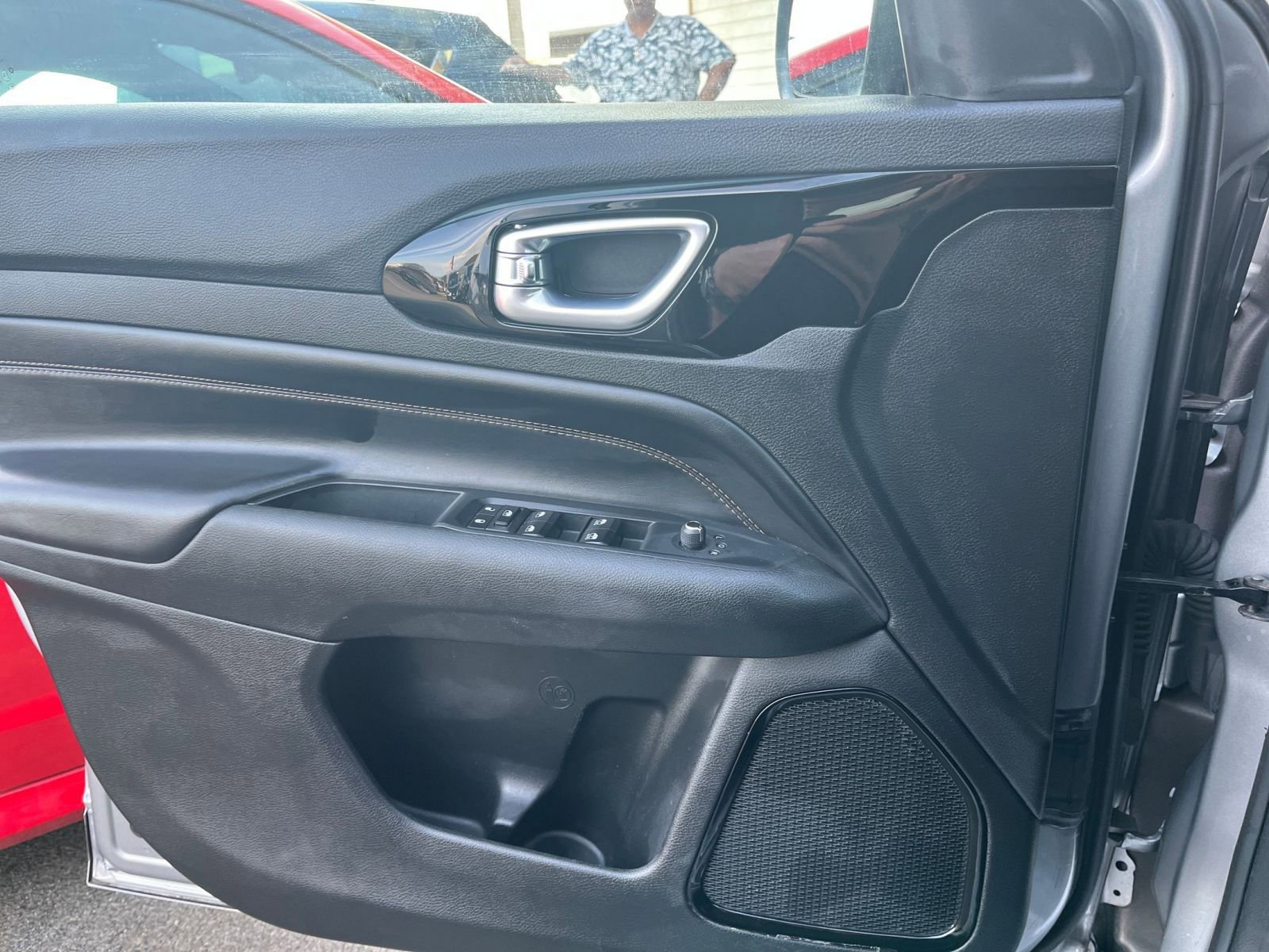 Used 2023 Jeep Compass Limited image 20