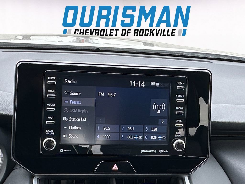 Used 2022 Toyota Venza XLE image 11