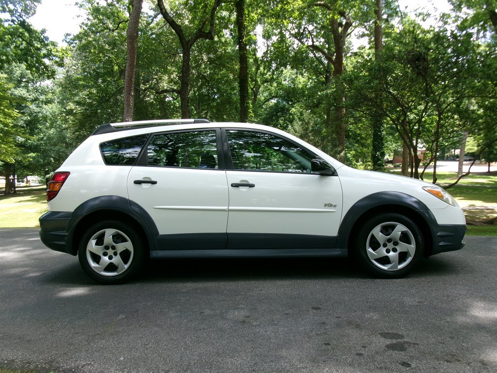 Used 2005 Pontiac Vibe w/ Power Group Value Package FWD image 5