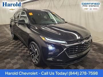 Used 2025 Chevrolet Trax RS image 2