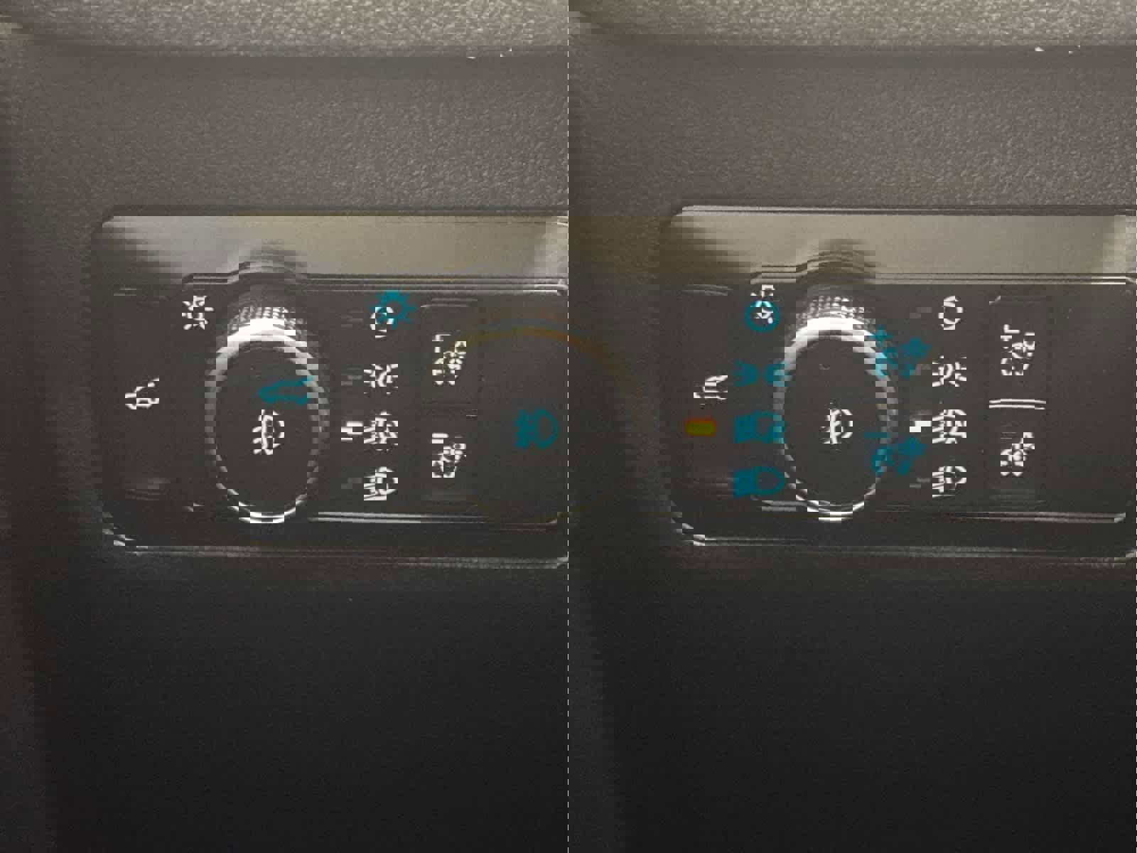 New 2025 Ford Escape ST-Line Elite image 31