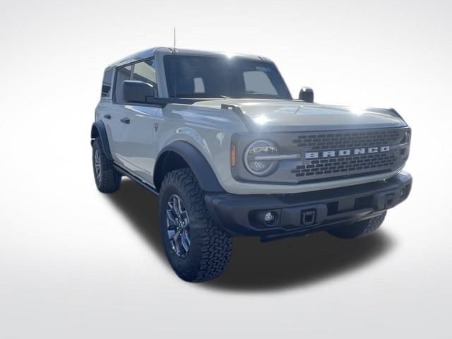 New 2025 Ford Bronco Badlands image 7