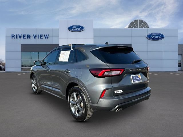 Certified 2023 Ford Escape ST-Line AWD/4WD image 4