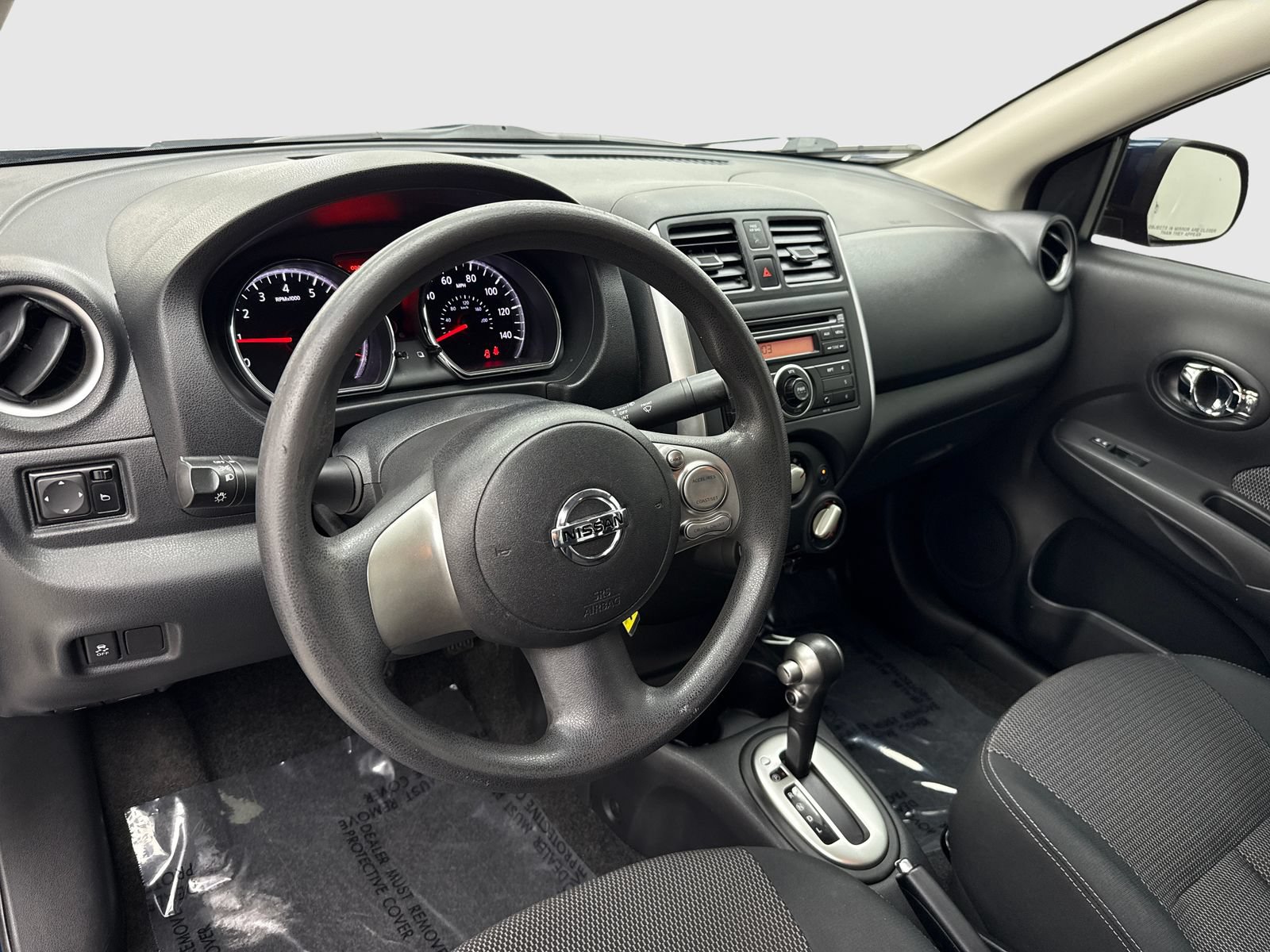 Used 2014 Nissan Versa SV FWD image 18